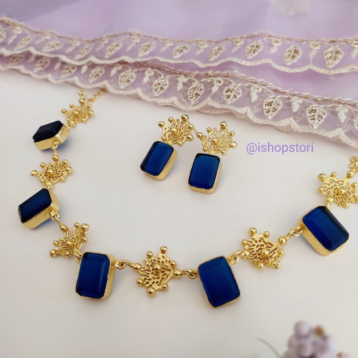 Akshita Single Layer Necklace Set