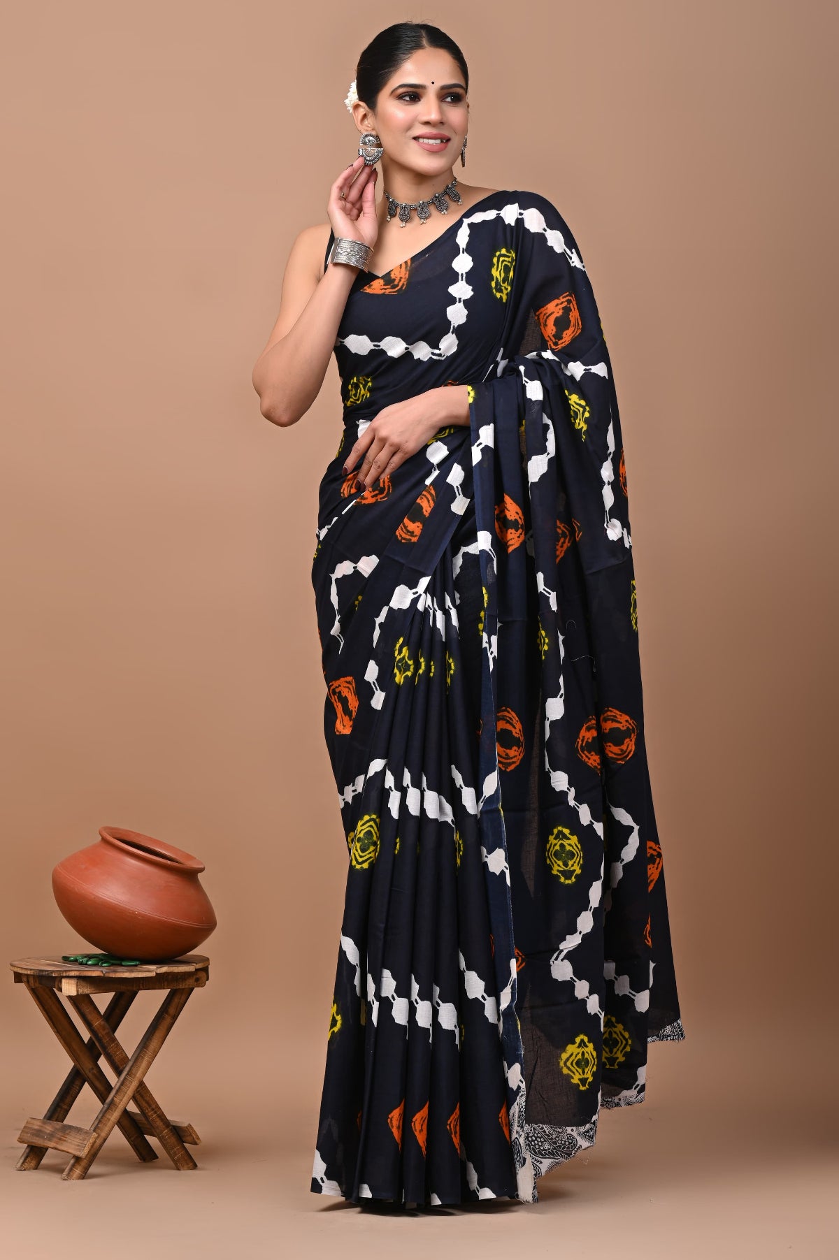 Black Tie-n-Dye Handloom Cotton Mulmul Saree