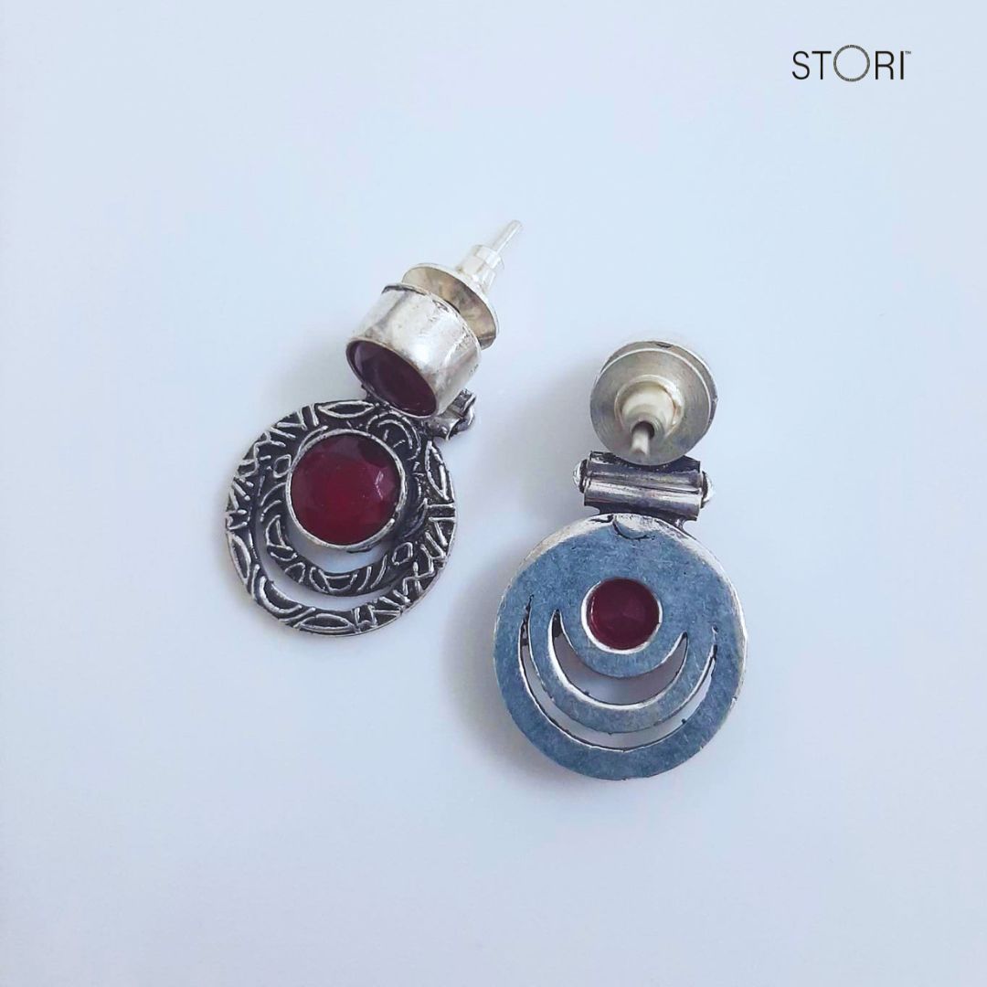 Divita Monalisa Stone Circular Oxidized Earrings