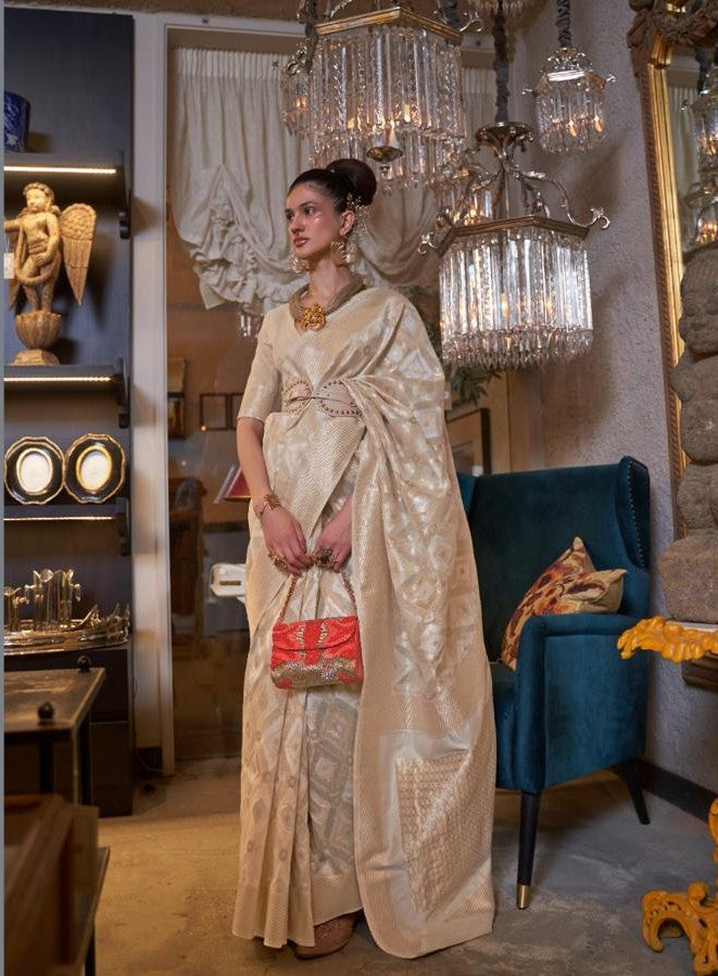 Silver Handloom Woven Linen Saree