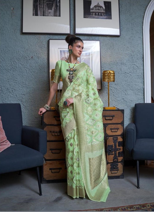 Light Green Handloom Woven Linen Saree