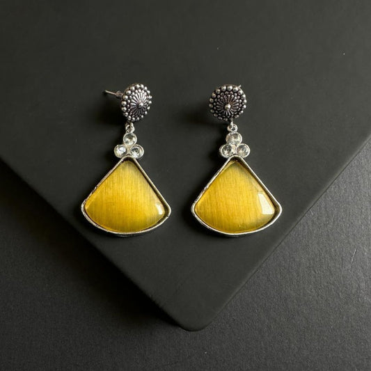 Prakriti Monalisa Drop Earrings