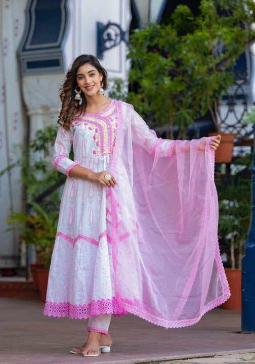 Pink Cotton Floral Embroidered Anarkali Kurti Pant Set With Chiffon Dupatta