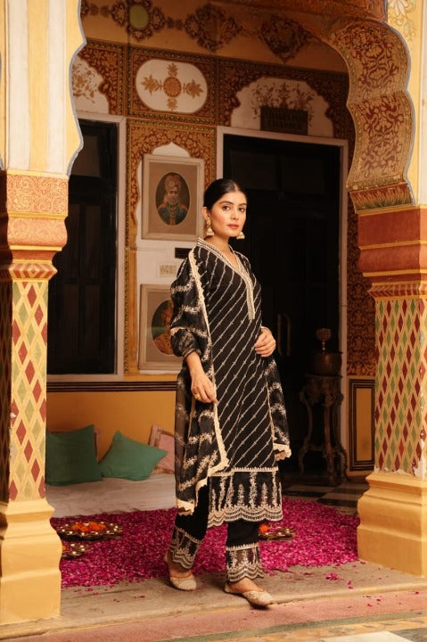 Black Schiffili Side Slit Rayon Kurti-Pant Set With Organza Dupatta