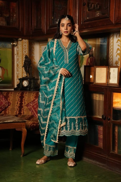 Turquoise Schiffili Side Slit Rayon Kurti-Pant Set With Organza Dupatta