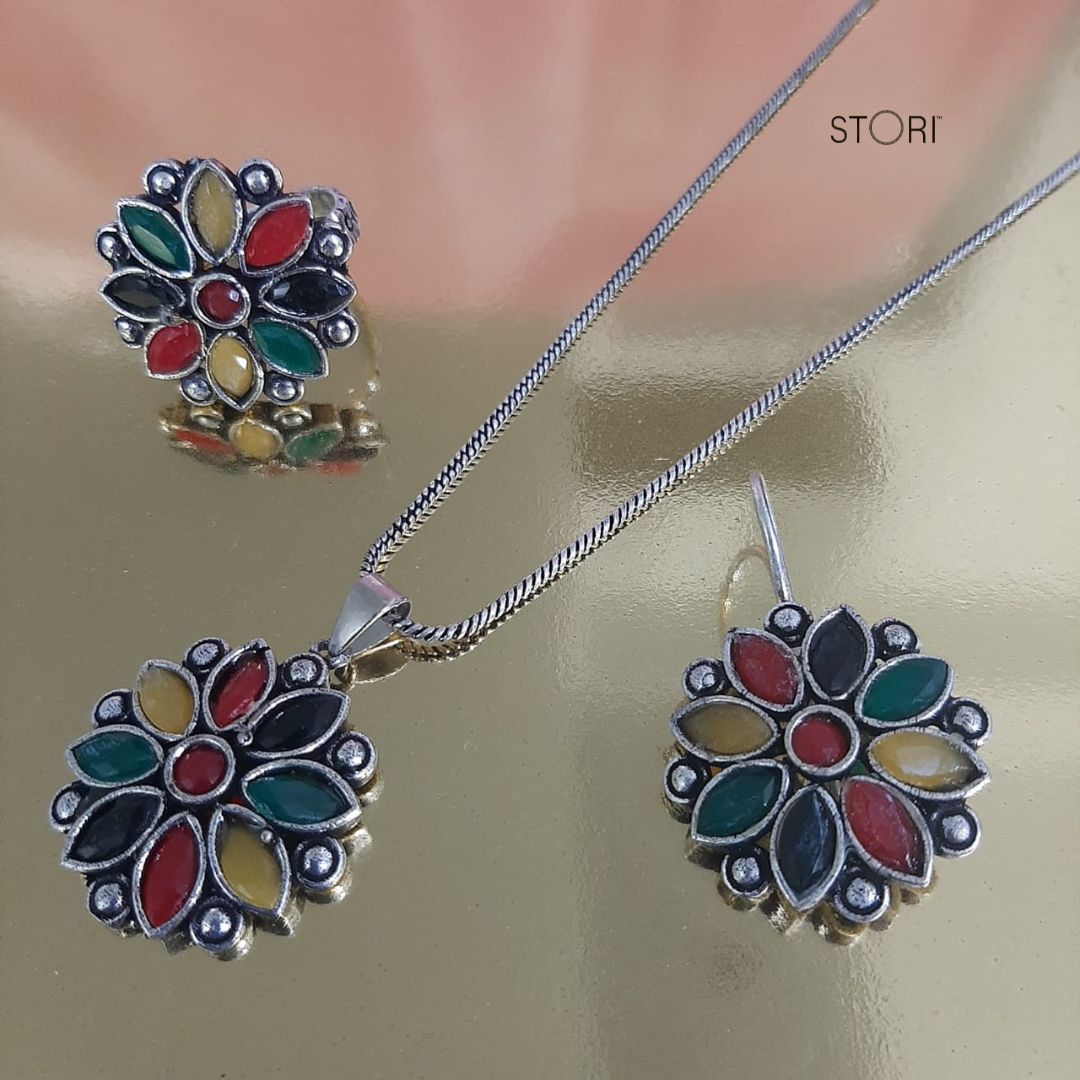 Reet Floral Star Pattern Monalisa Stones Oxidised Combo Set