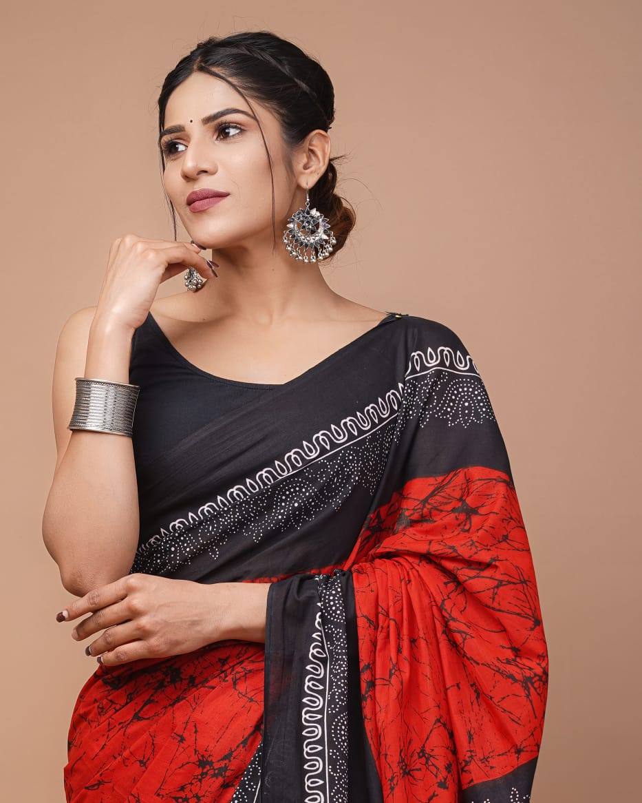 Bright Red & Black Batik Printed Handloom Cotton Mulmul Saree