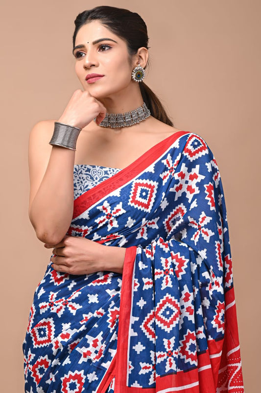 Indigo & Red Pattern Printed Handloom Cotton Mulmul Saree