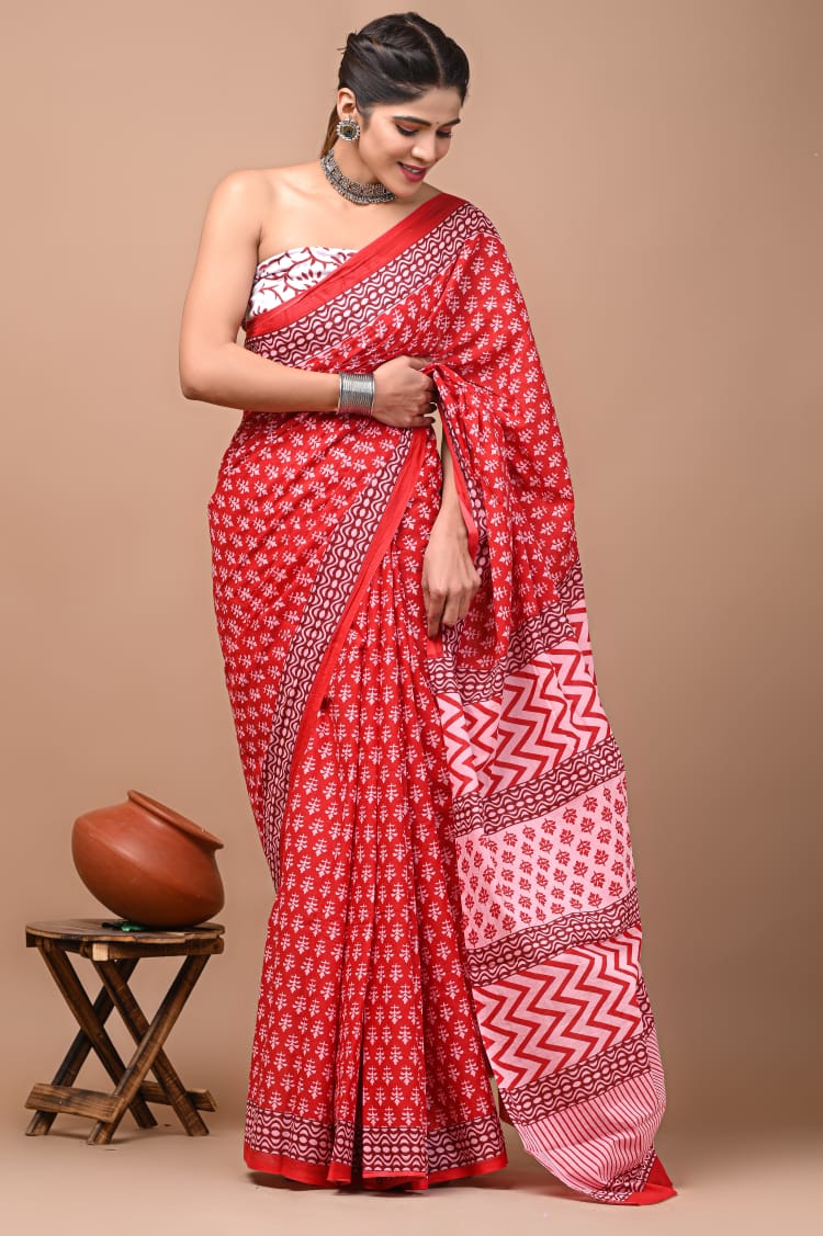 Red White Pattern Printed Handloom Cotton Mulmul Saree