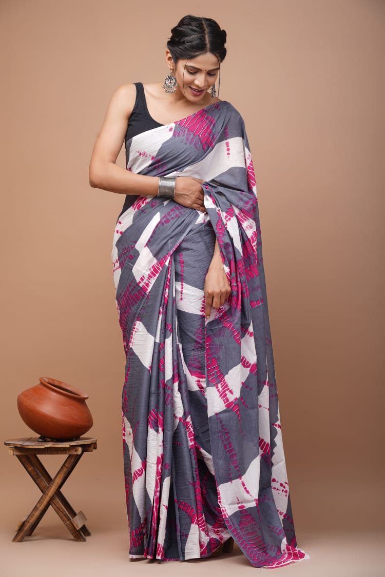 Pink Gray White Pattern Printed Handloom Cotton Mulmul Saree