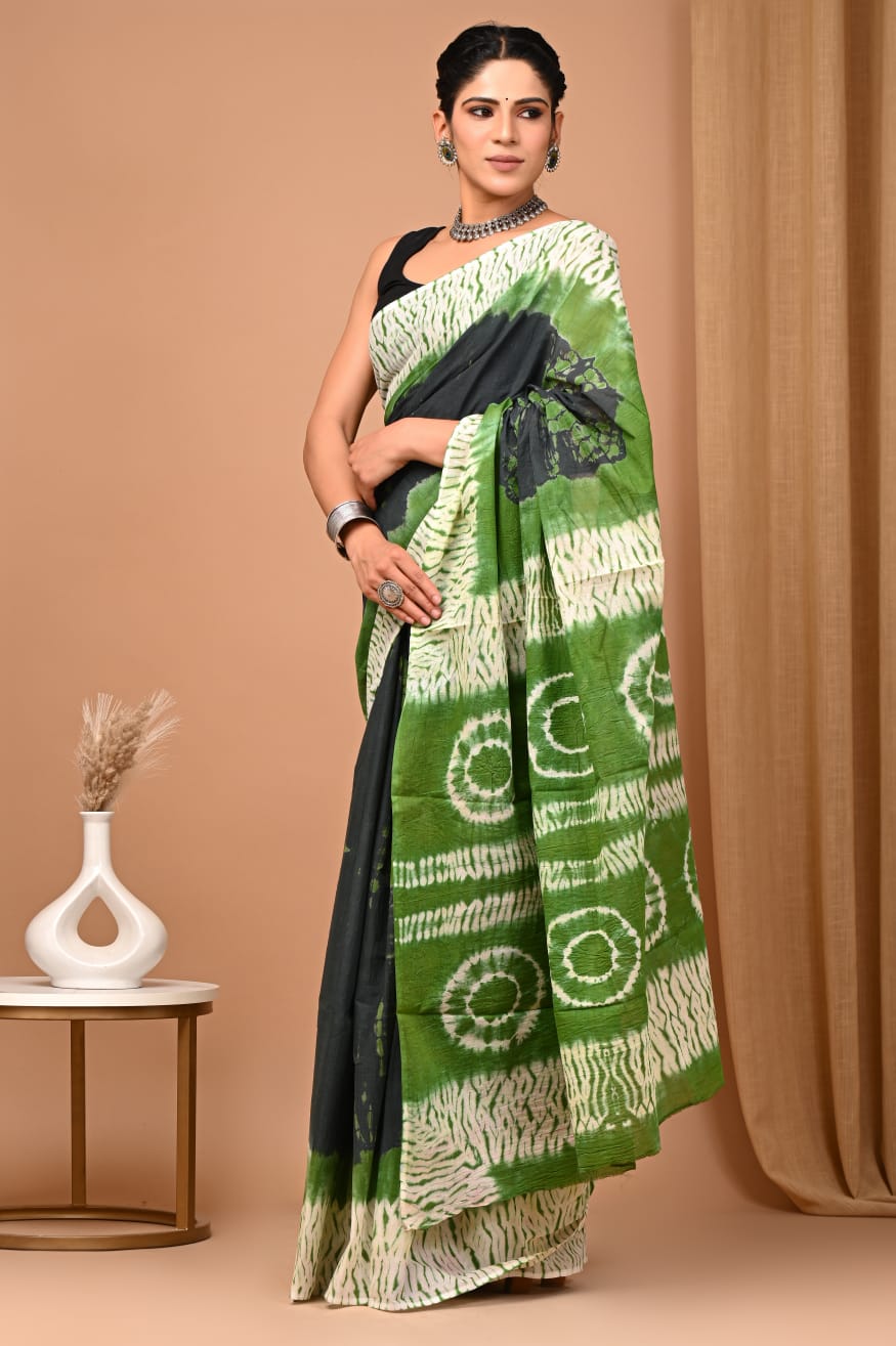 Black & Green Tie-N-Dye Printed Handloom Cotton Mulmul Saree