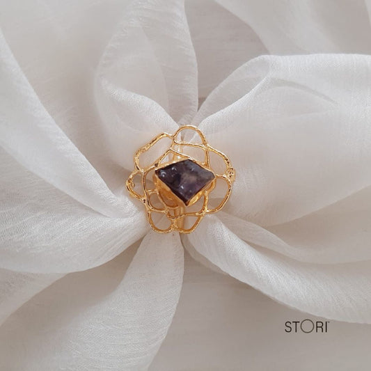 Amethyst Raw Stone Rose Pattern Finger Ring