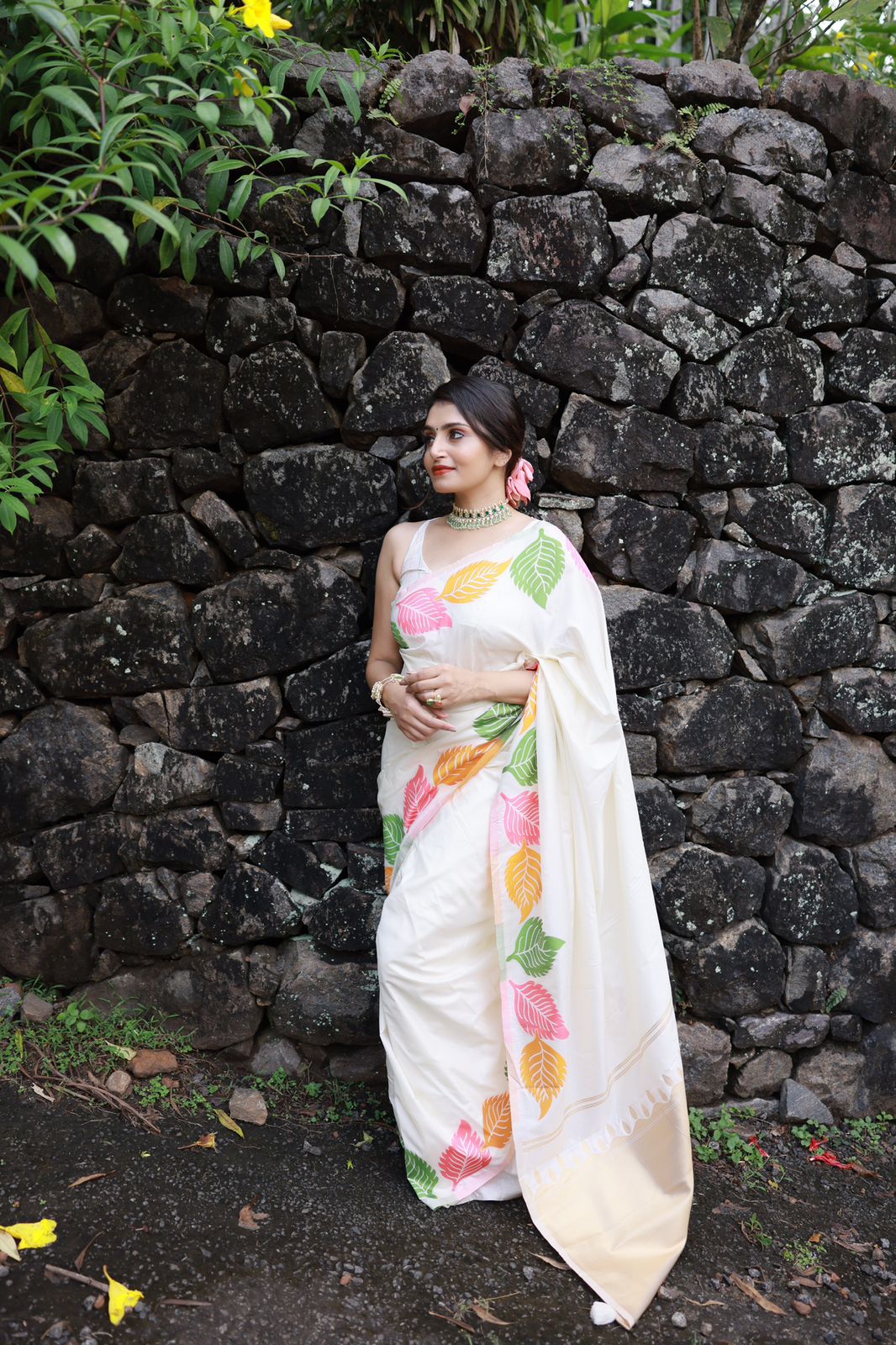 Ivory White Soft Silk Saree With Woven Leaves