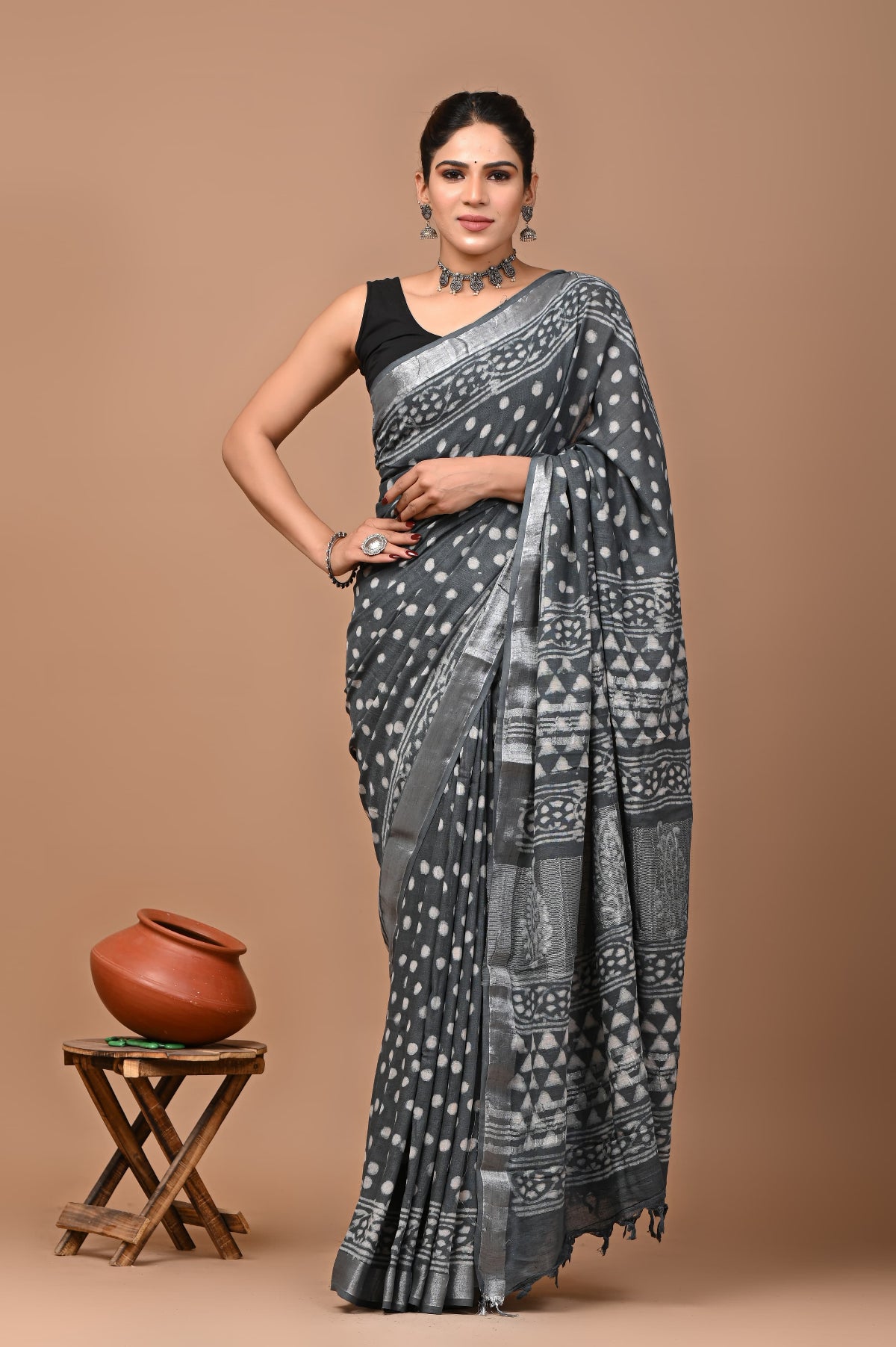 Buy Grey Linen Saree Online-STORI