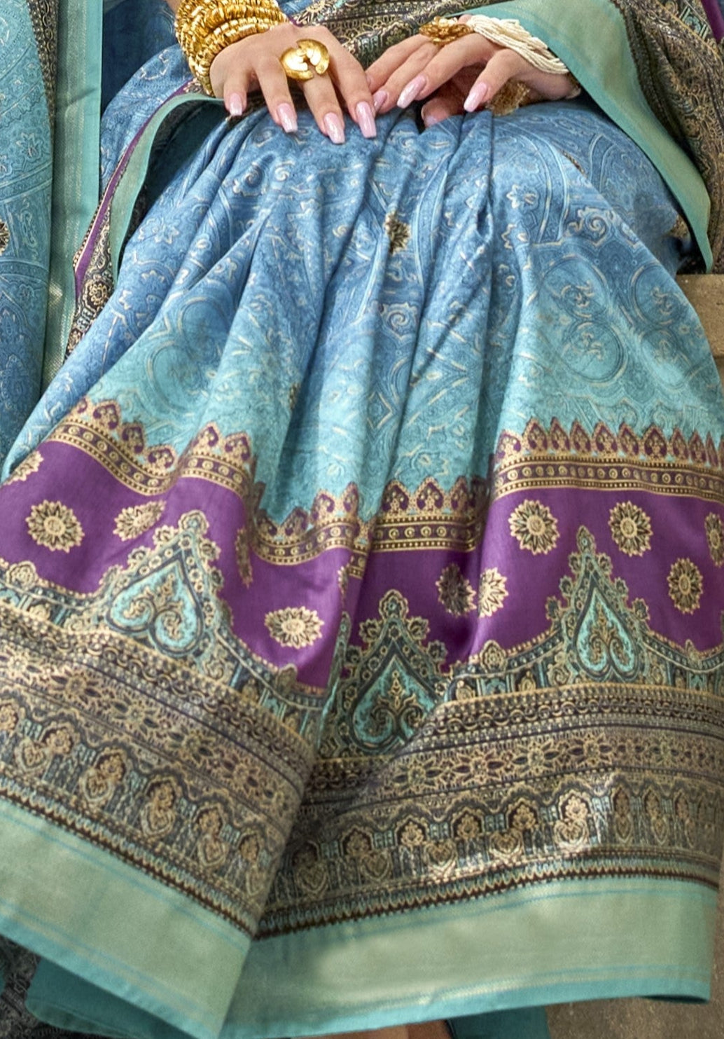 Green & Blue Silk Saree With Exotic Art Printed Border