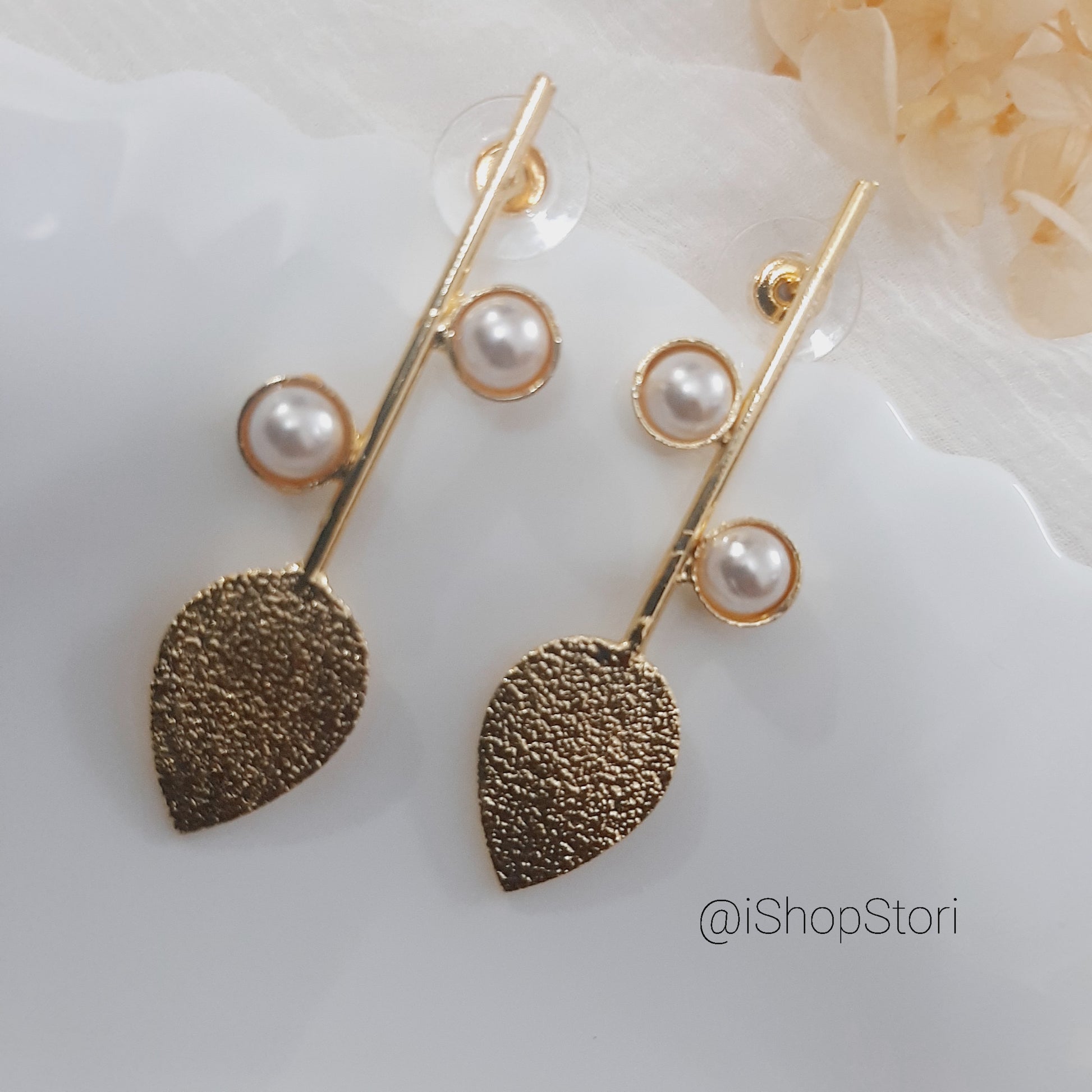 Spade Fresh Water Pearls Statement Earrings