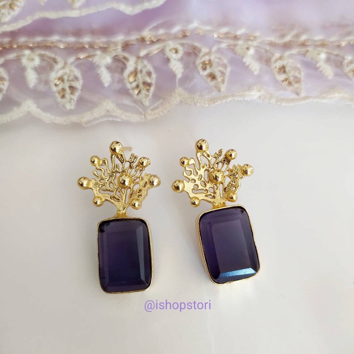 Akshita Glossy Stone Earrings