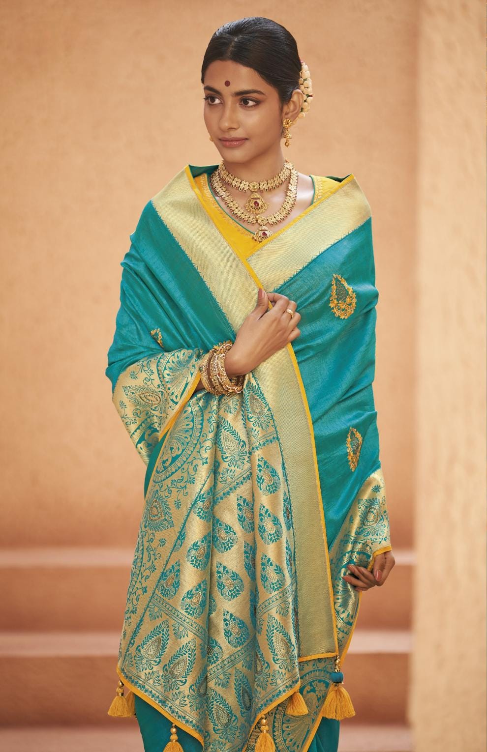 Glittering Turquoise Soft Silk Saree with Conflate Blouse Pi