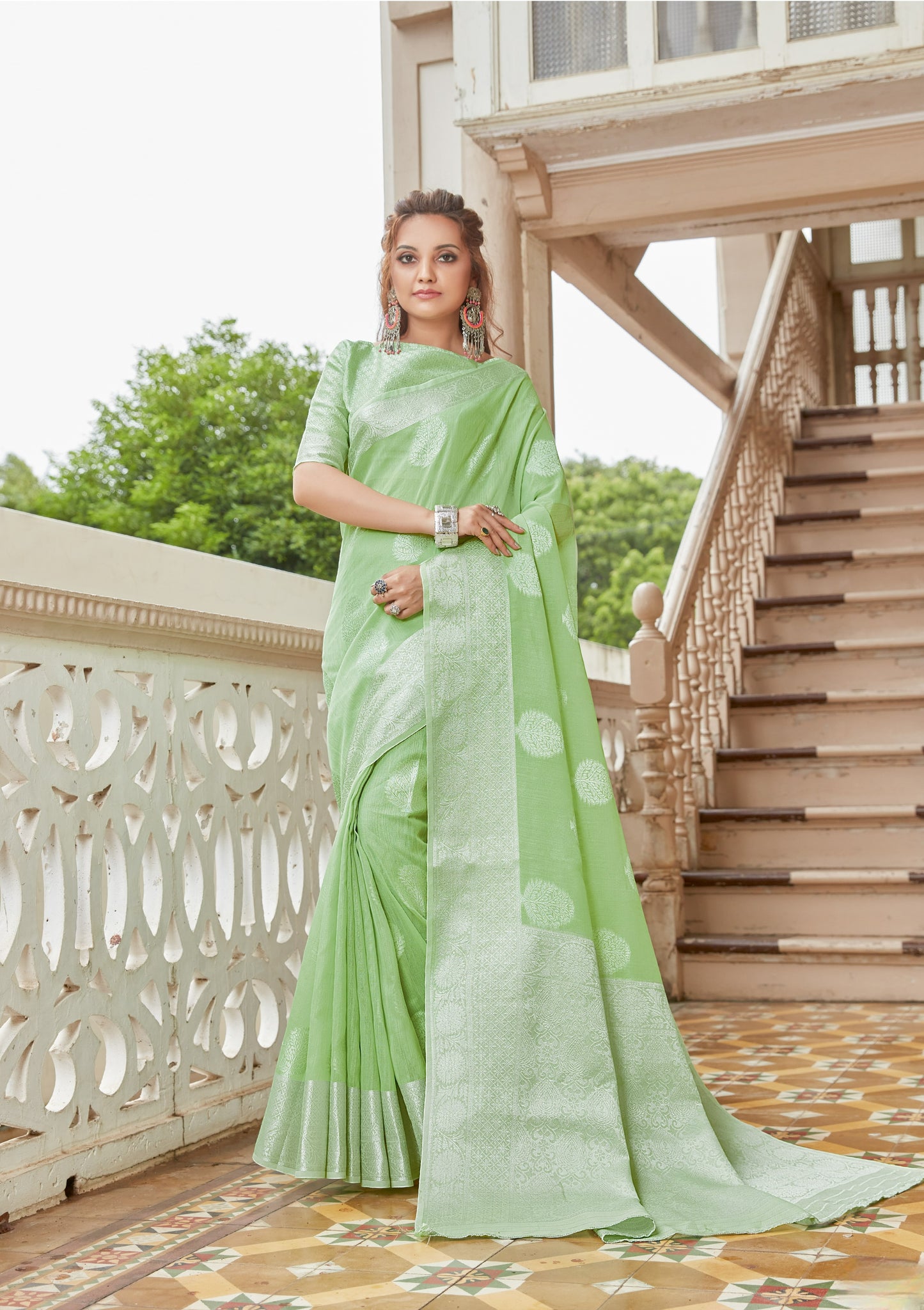 Pista Green Zari Woven Linen Silk Saree