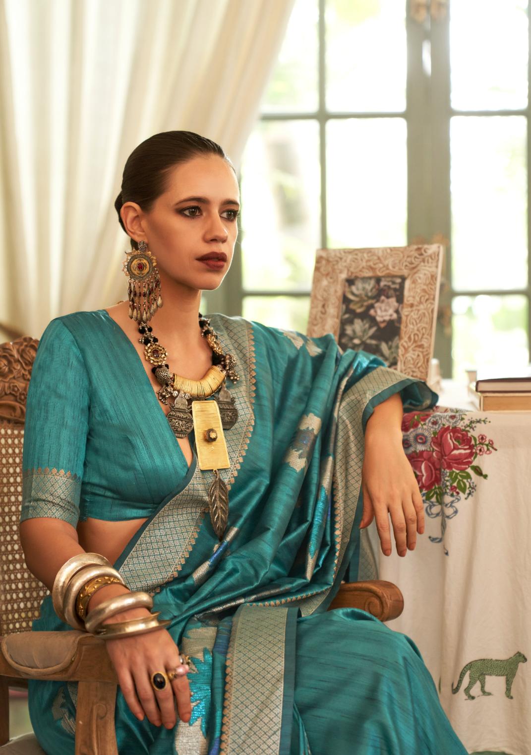 Rama Green Zari Woven Dahlia Handloom Silk Saree