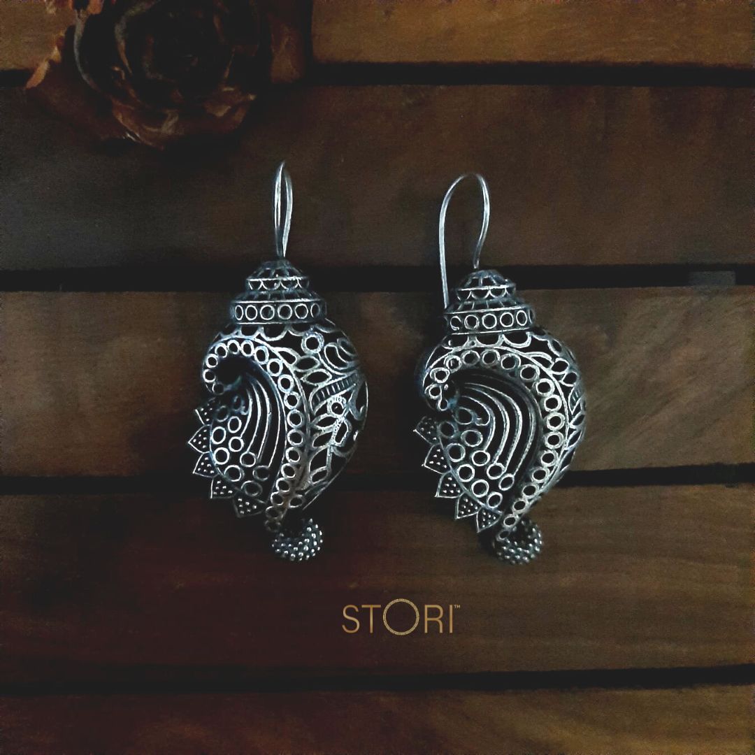 Silver Conch SLA Oxidised Dangler Earrings