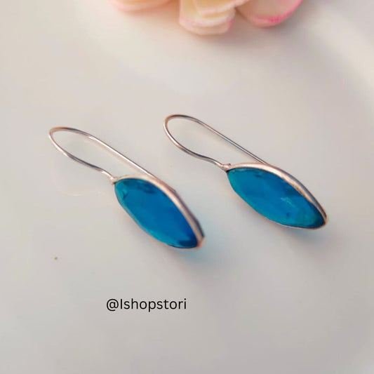 Arlin Teardrop Shaped Earring