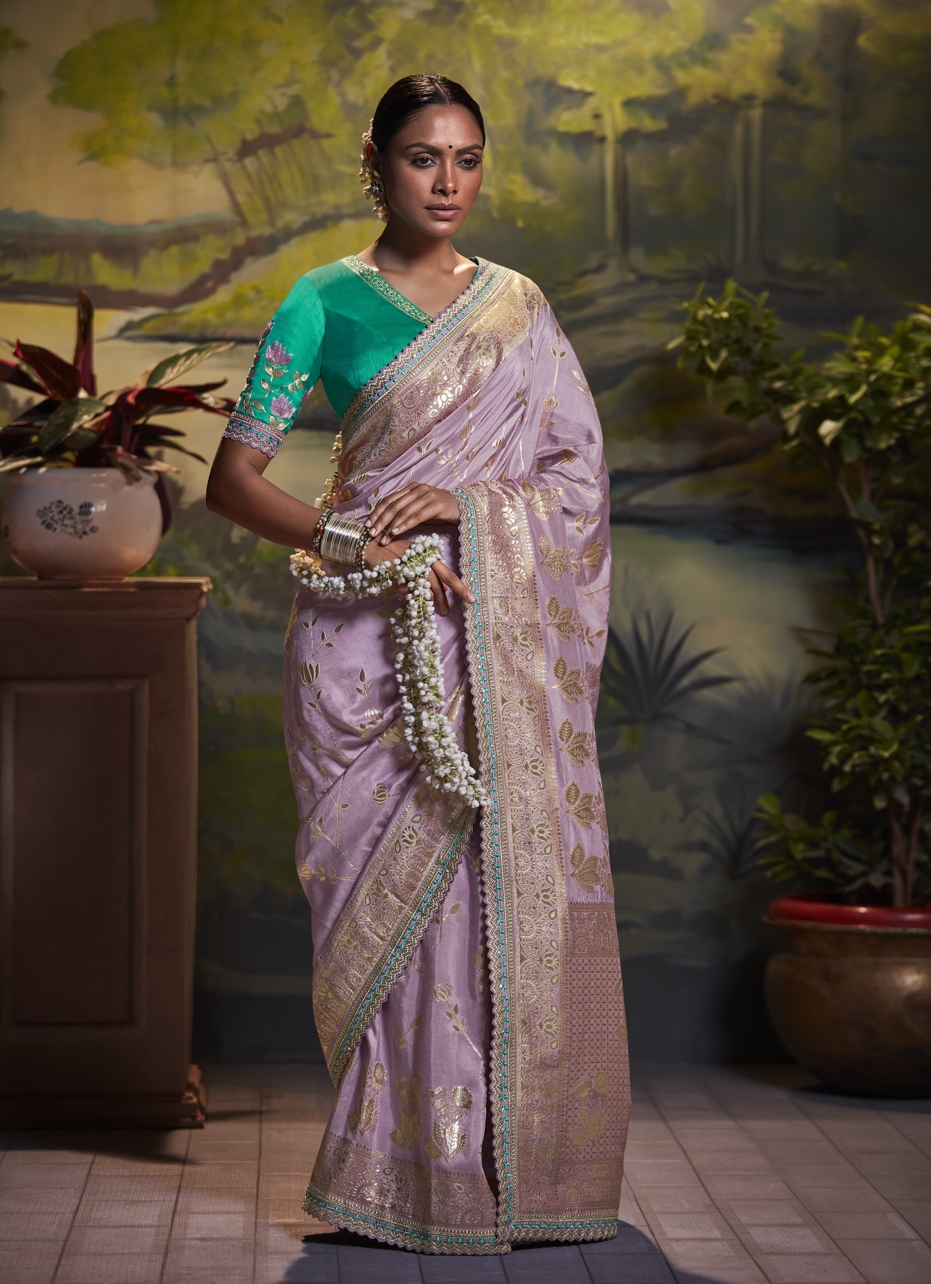 Buy Purple Sarees for Women by FASHION BOOMS Online | Ajio.com