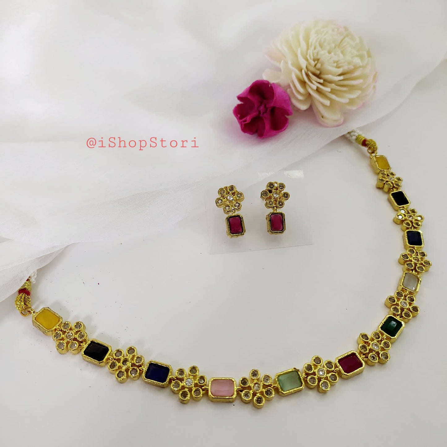 Mahira Monalisa Stone Multicolor Necklace Set