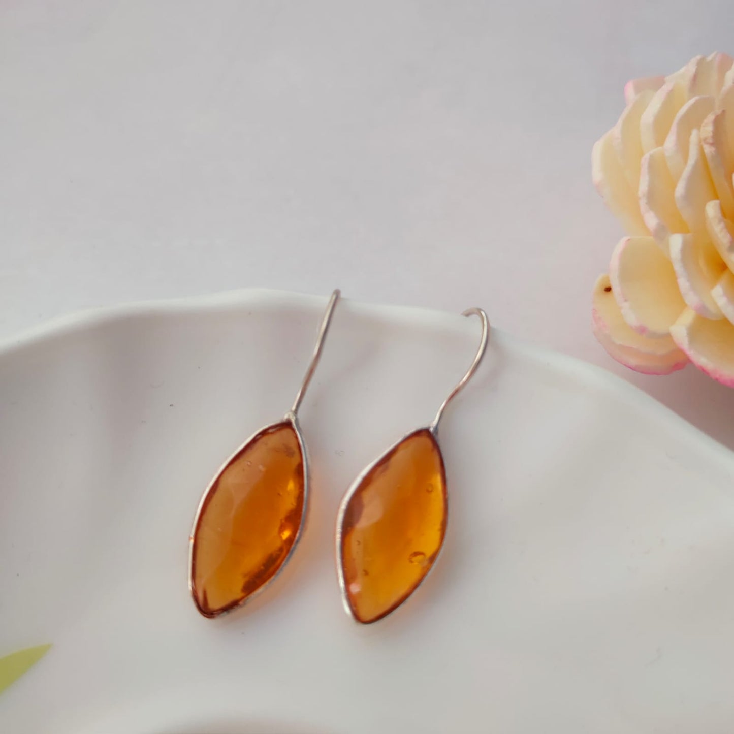 Arlin Teardrop Shaped Earring